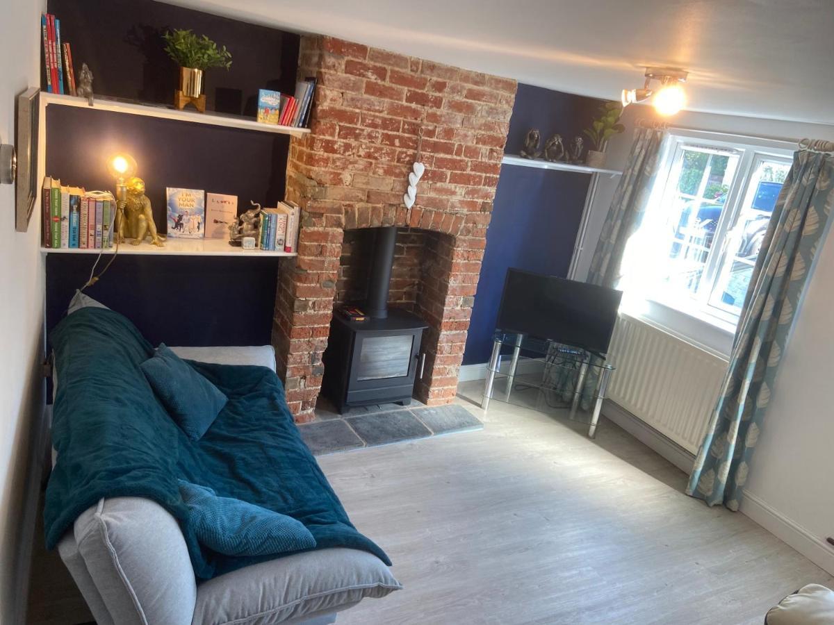 Woodbridge - Cosy Little 2-Bed Cottage Bagian luar foto